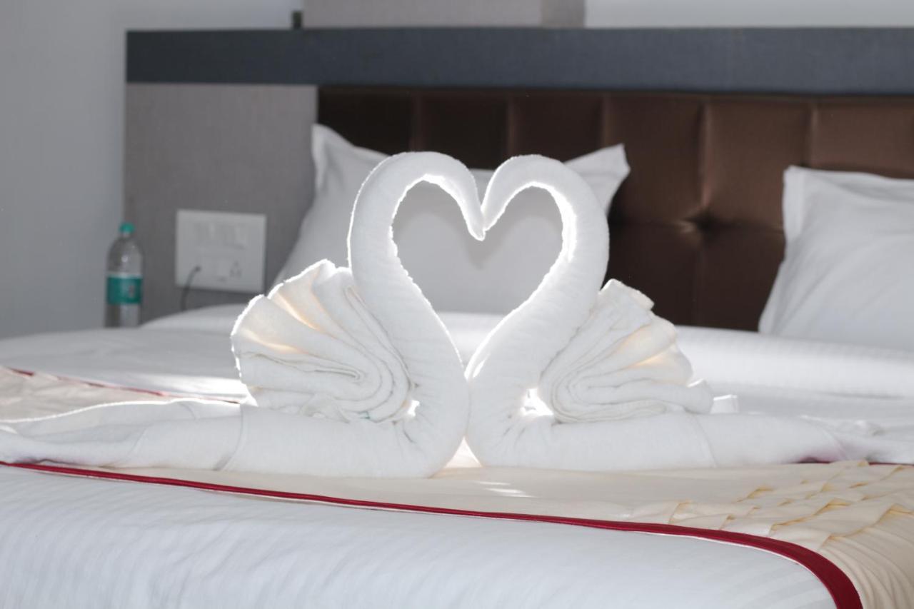 Hotel Shawrya The Grand Madikeri Bagian luar foto