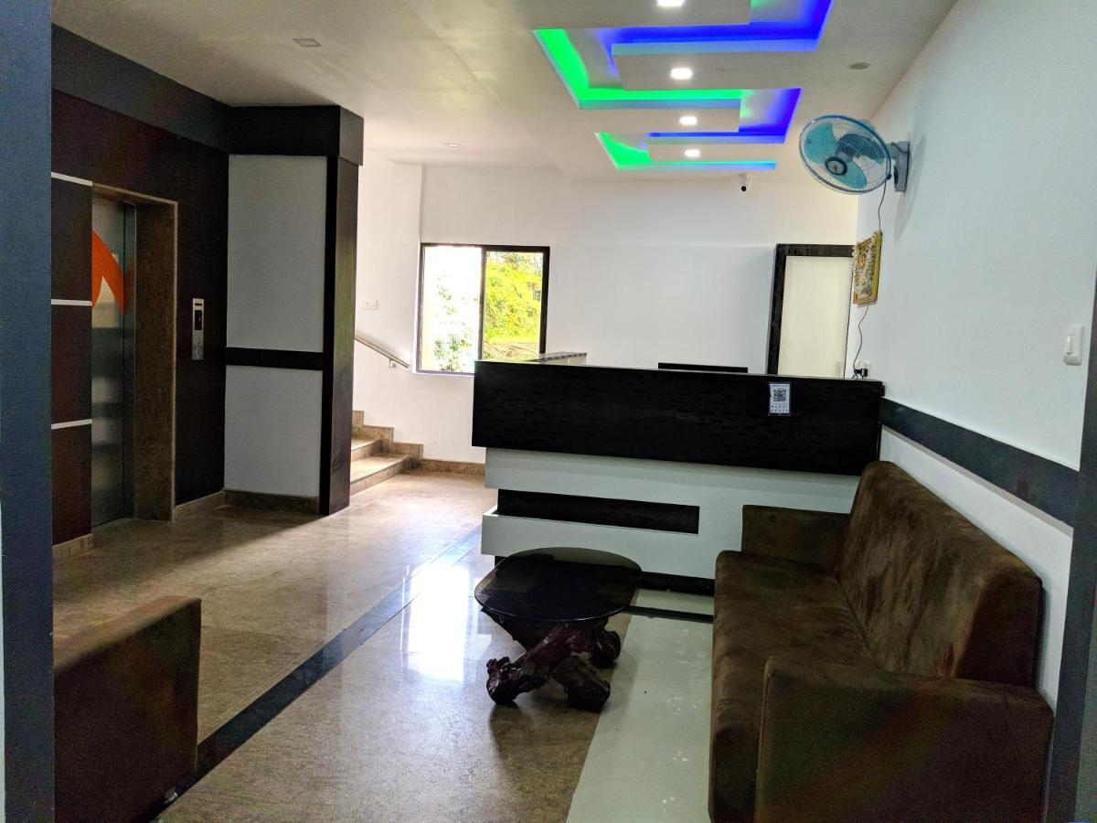 Hotel Shawrya The Grand Madikeri Bagian luar foto