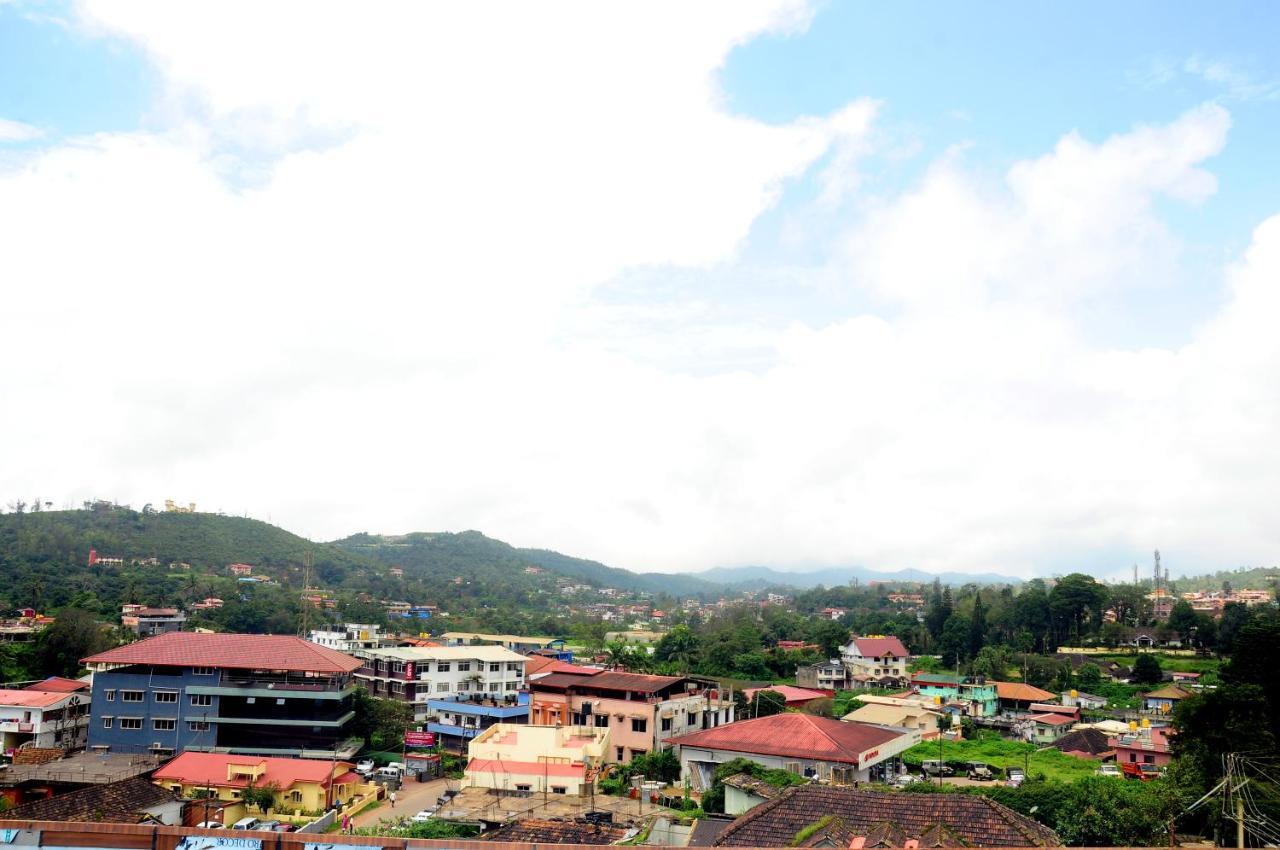 Hotel Shawrya The Grand Madikeri Bagian luar foto