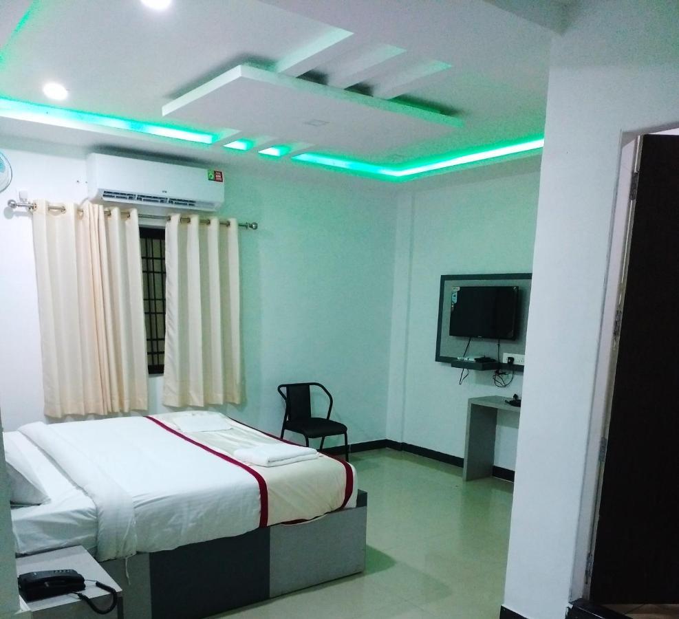 Hotel Shawrya The Grand Madikeri Bagian luar foto